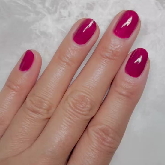 HOMEI 12 FREE Nail Cover Hardener Cranberry Red on nails video